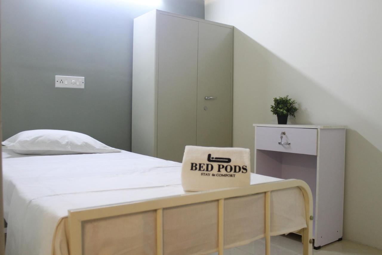 Хостел Bed Pods Тривандрум Экстерьер фото