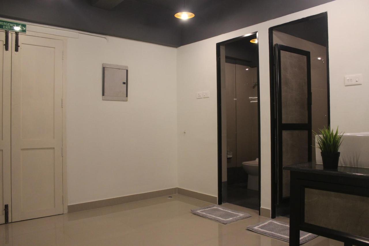 Хостел Bed Pods Тривандрум Экстерьер фото